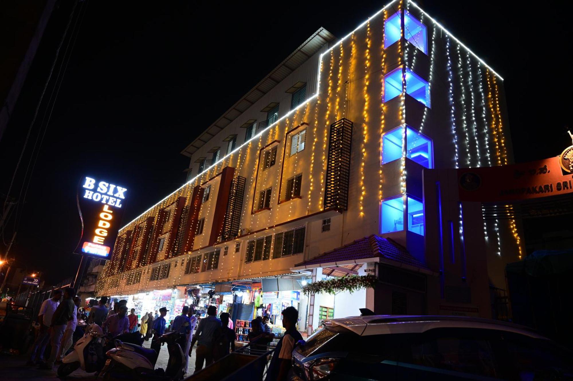 B Six Hotel Bangalore Bagian luar foto